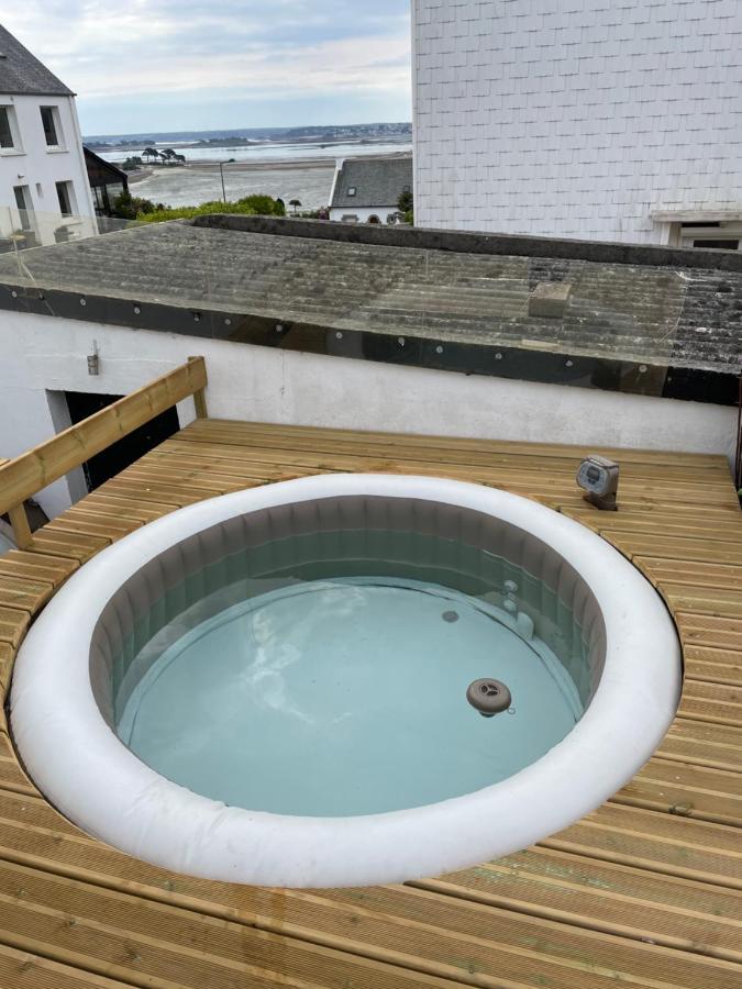 La Bidouric, Jacuzzi Villa Saint-Pol-de-Léon Exteriör bild